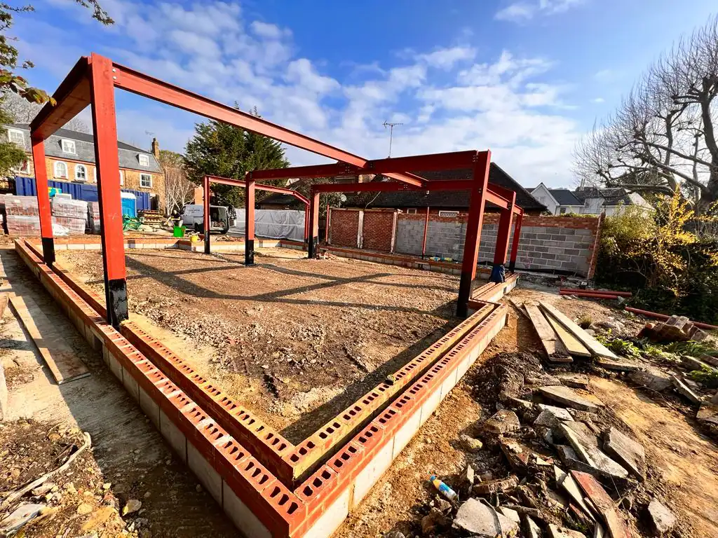 Structural Steel design putney with crank beams, showing Colums and tanking
